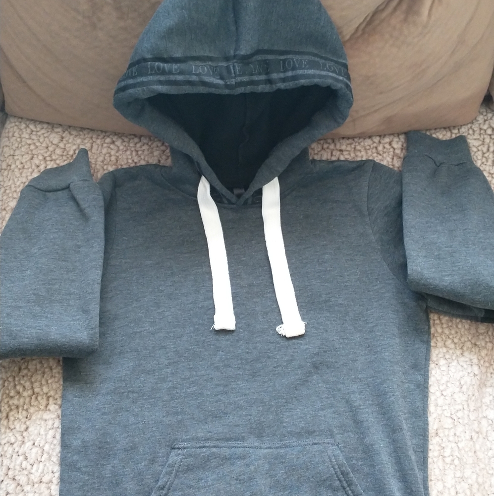 Love Nation sweatshirt